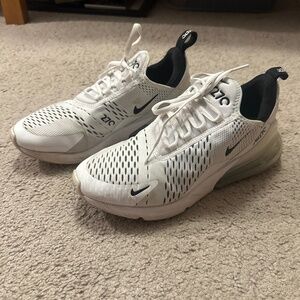 Air Max 270